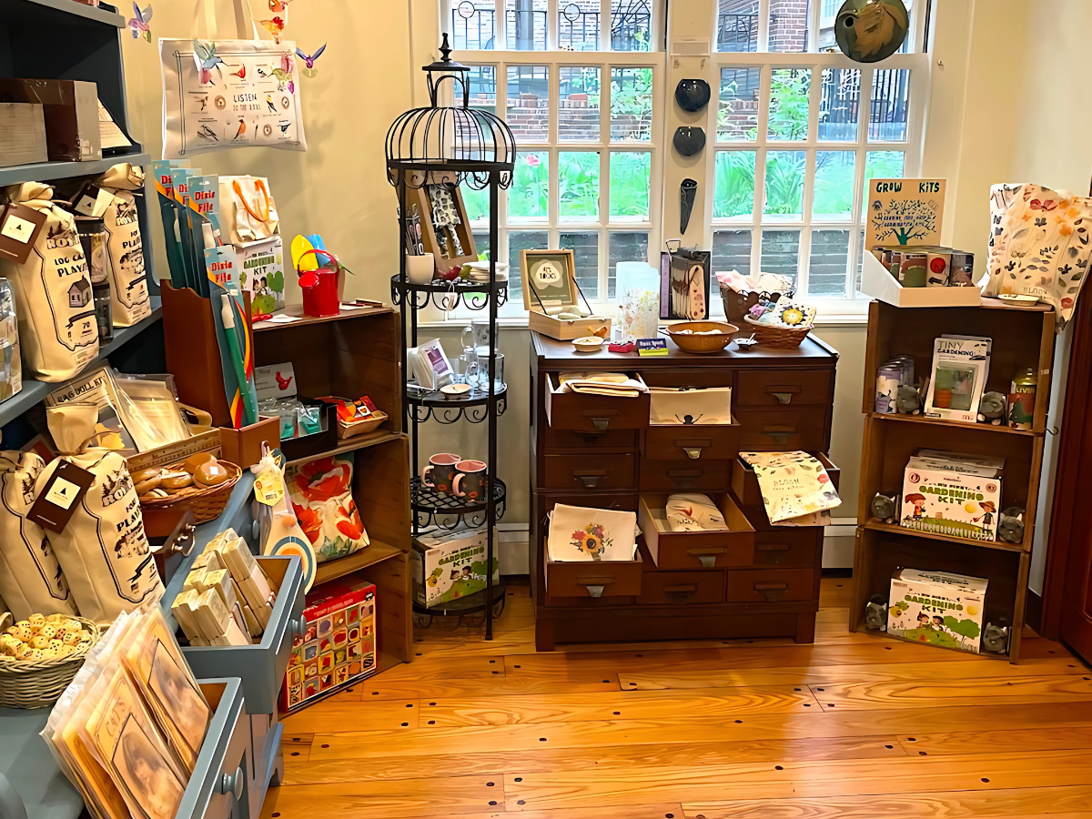 Heritage Goods + Gifts png